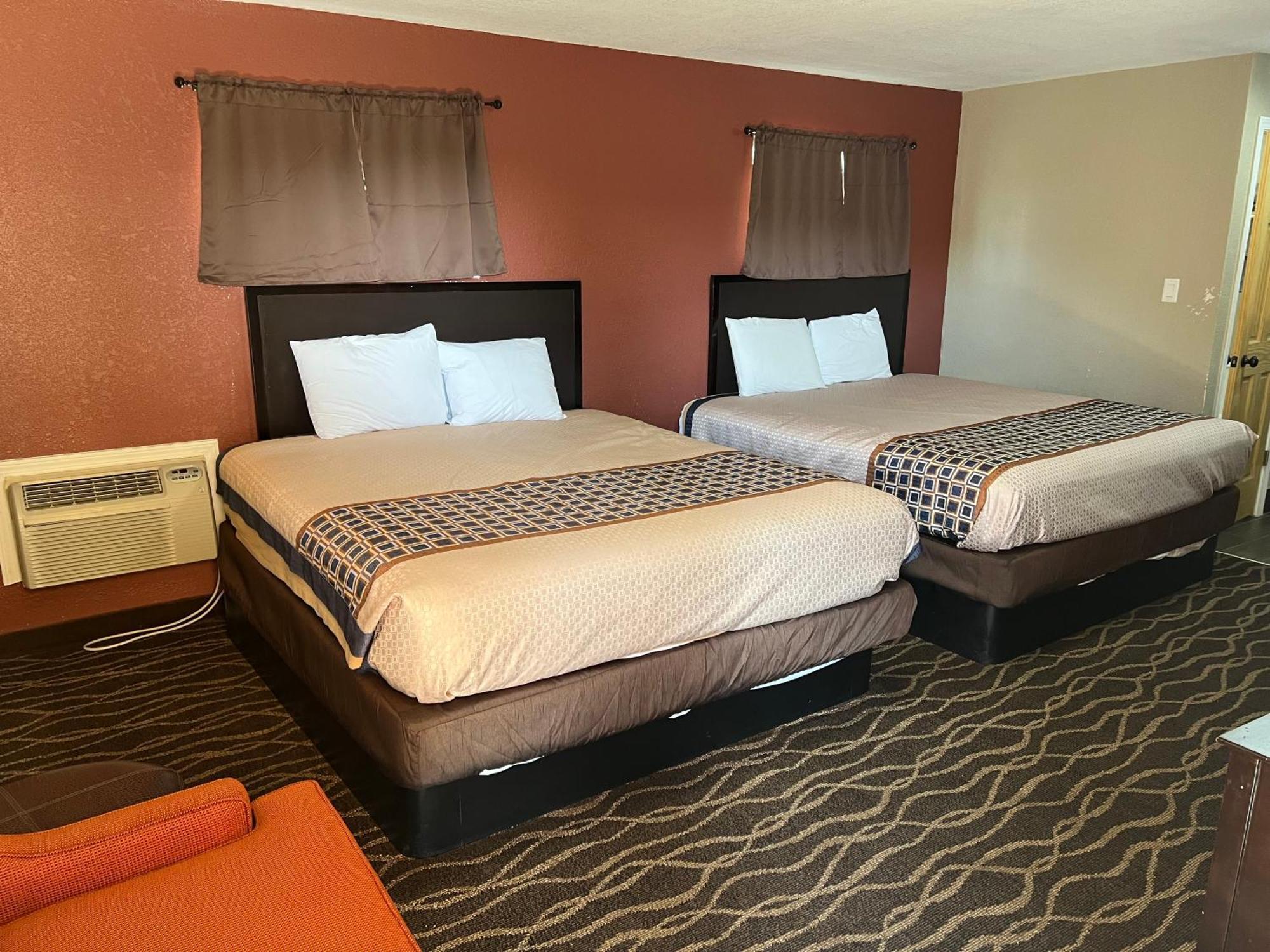 Westbridge Inn And Suites Centerville Dış mekan fotoğraf